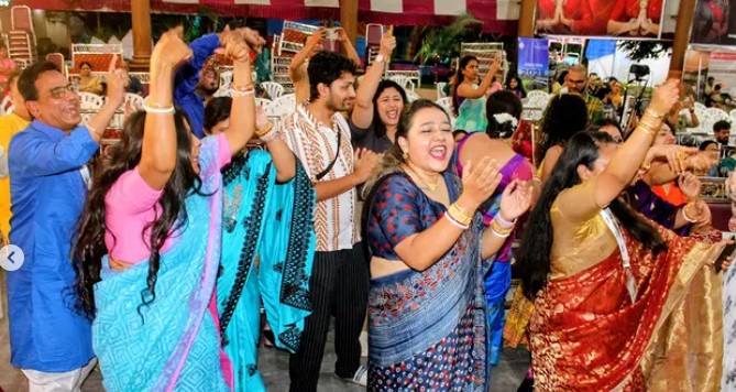 Durga Puja show at Udjapon Sanskritik Samiti on Maha Ashtami 2025